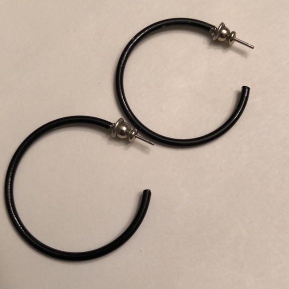 Vintage 80’s Metal Earrings Black Hoops & Charcoal Bevelled Ovals Pierced - #435 - Picture 4 of 9